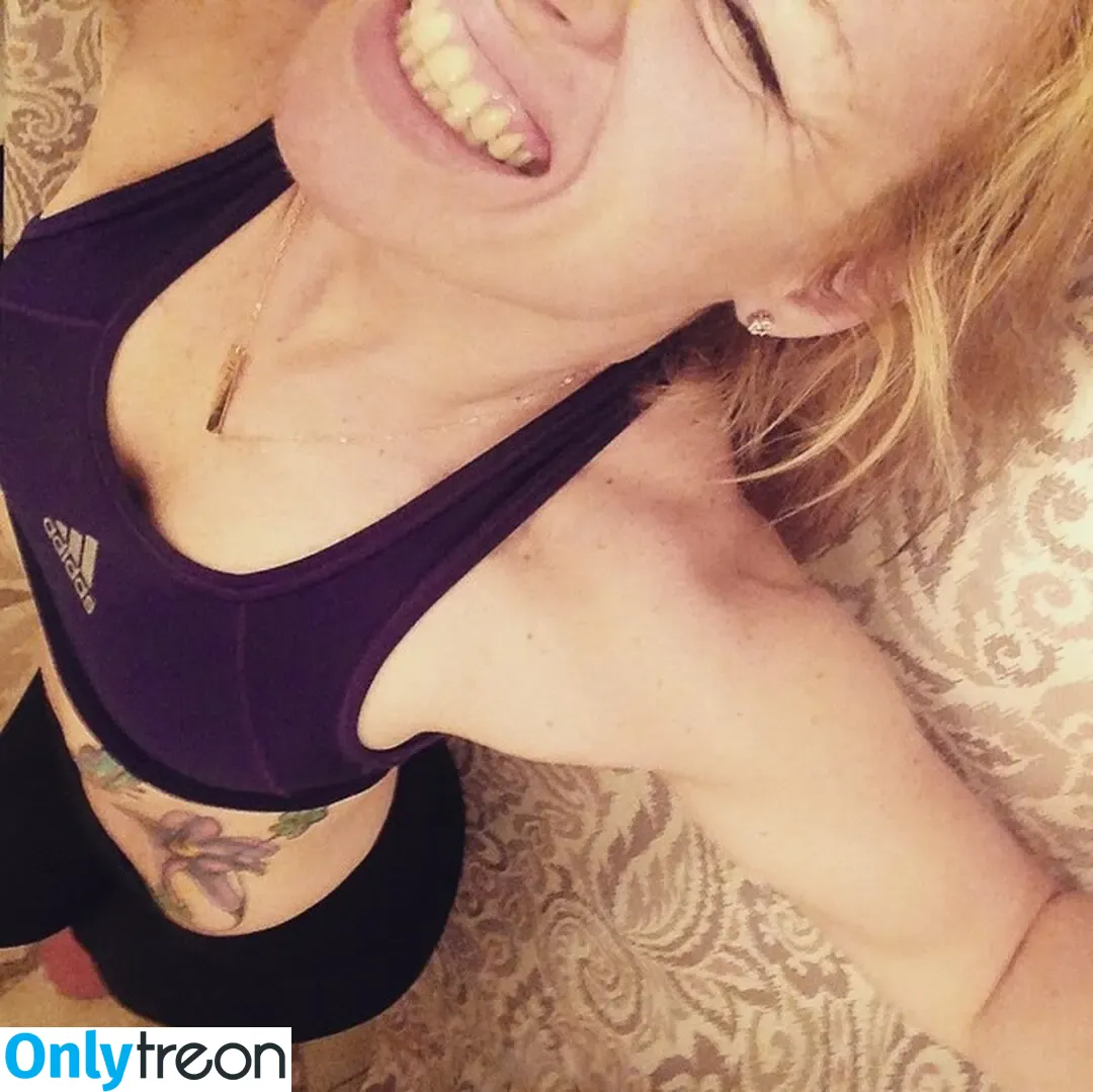 Heather Hardy nude photo #0057 (American Boxer / heathertheheat)