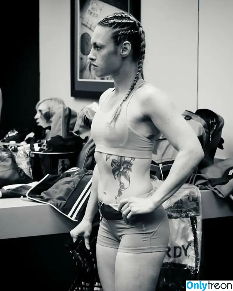 Heather Hardy nude photo #0089 (American Boxer / heathertheheat)