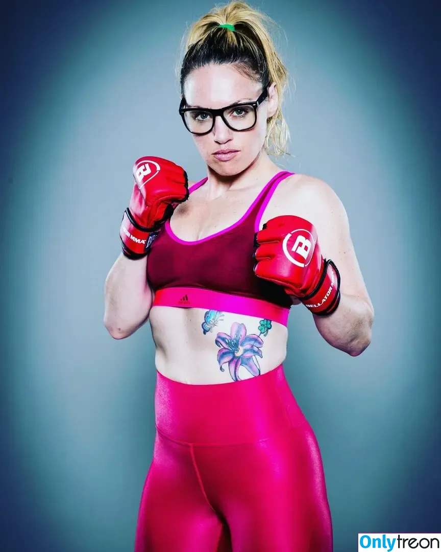 Heather Hardy nude photo #0105 (American Boxer / heathertheheat)