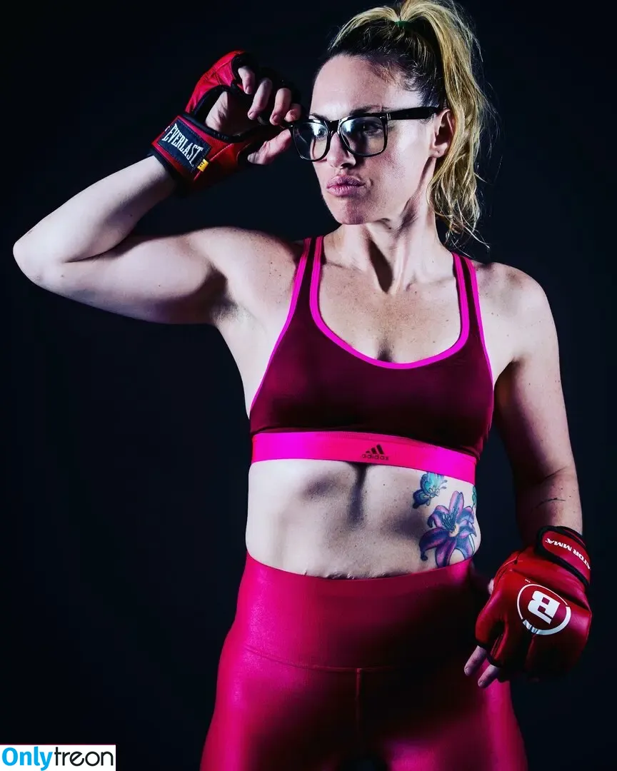 Heather Hardy nude photo #0116 (American Boxer / heathertheheat)