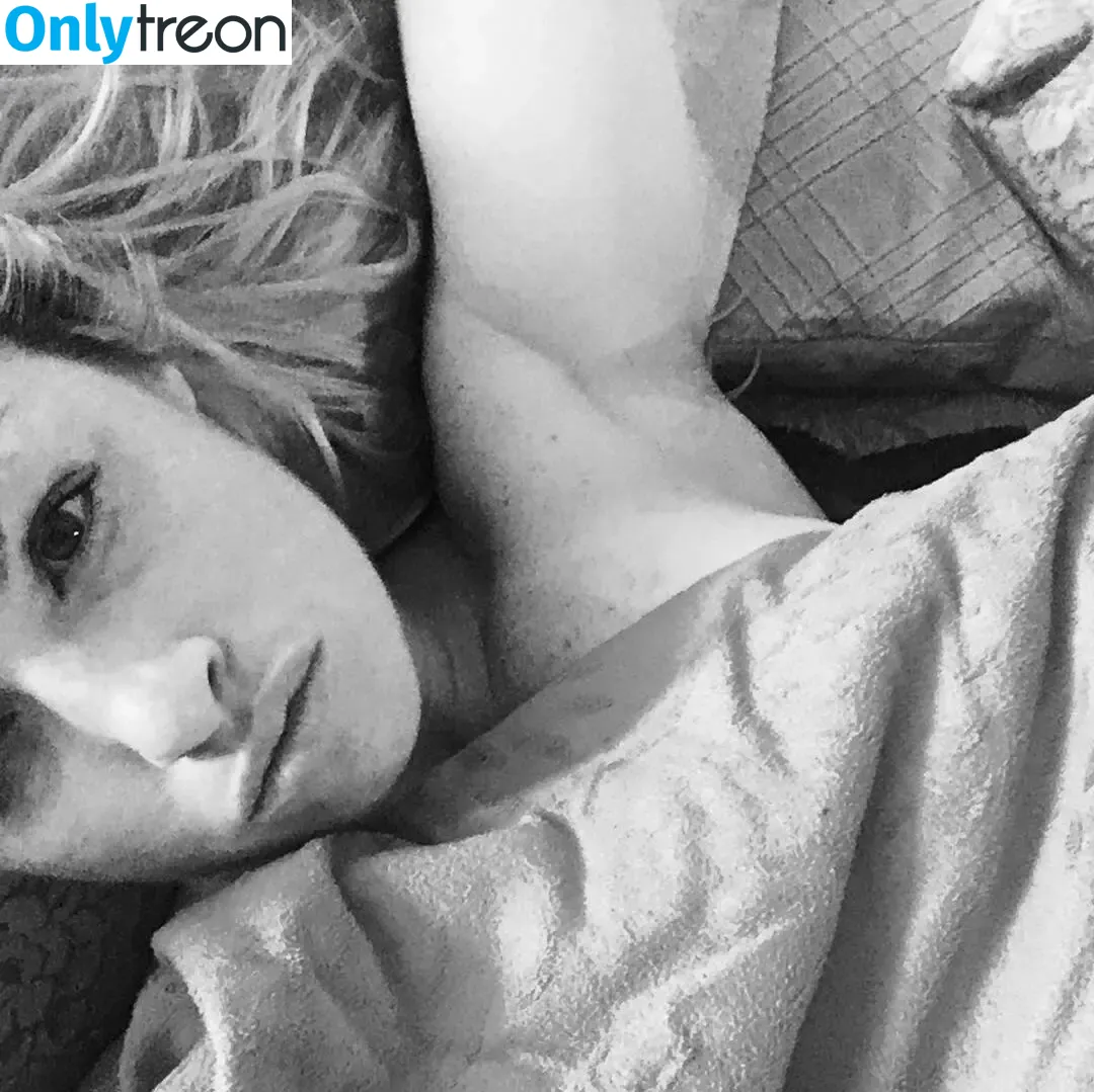 Heather Hardy nude photo #0136 (American Boxer / heathertheheat)