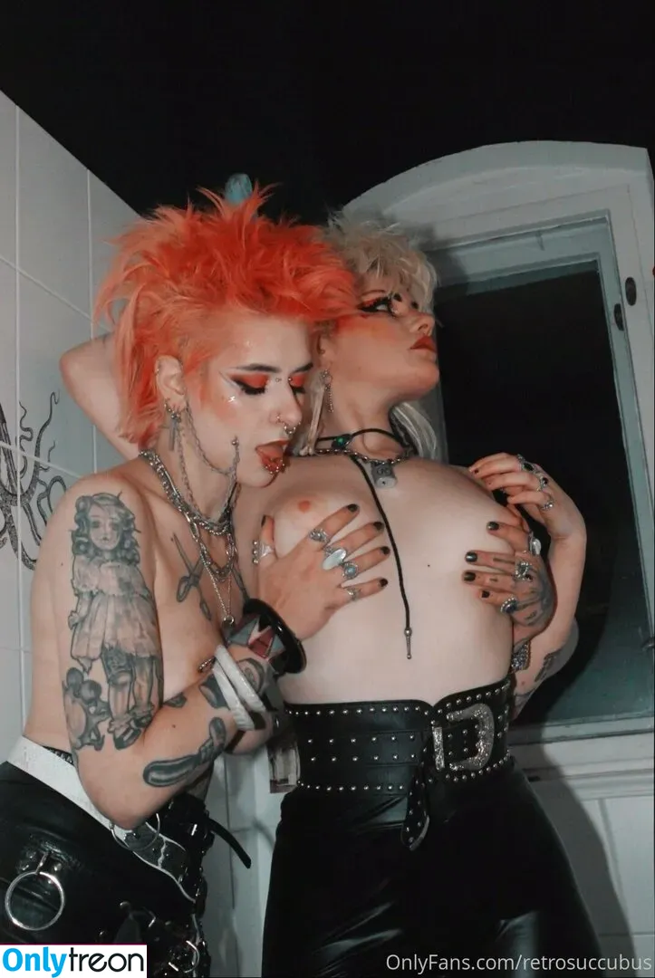 heavymetalmaniak nude photo #0006 (heavymetalmaniak)