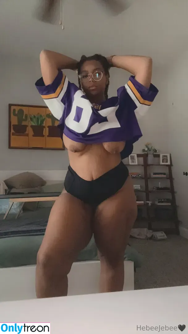 hebeejebee nude photo #0022 (hebeejebee)