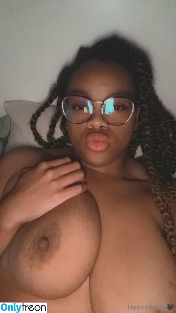 hebeejebee nude photo #0033 (hebeejebee)