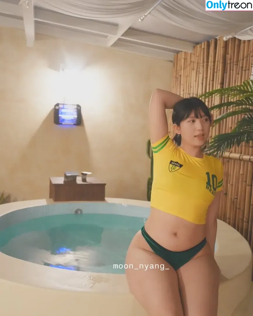 Heeheemoon nude photo #0124 (moon_nyang_ / xailormoon)