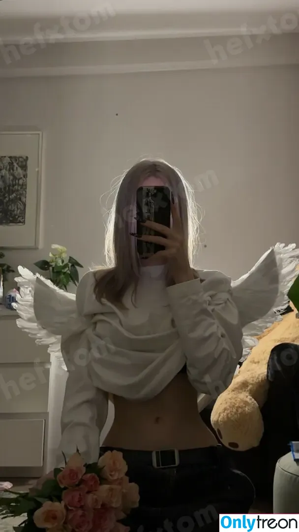 hefxtom nude photo #0207 (hefxtom)
