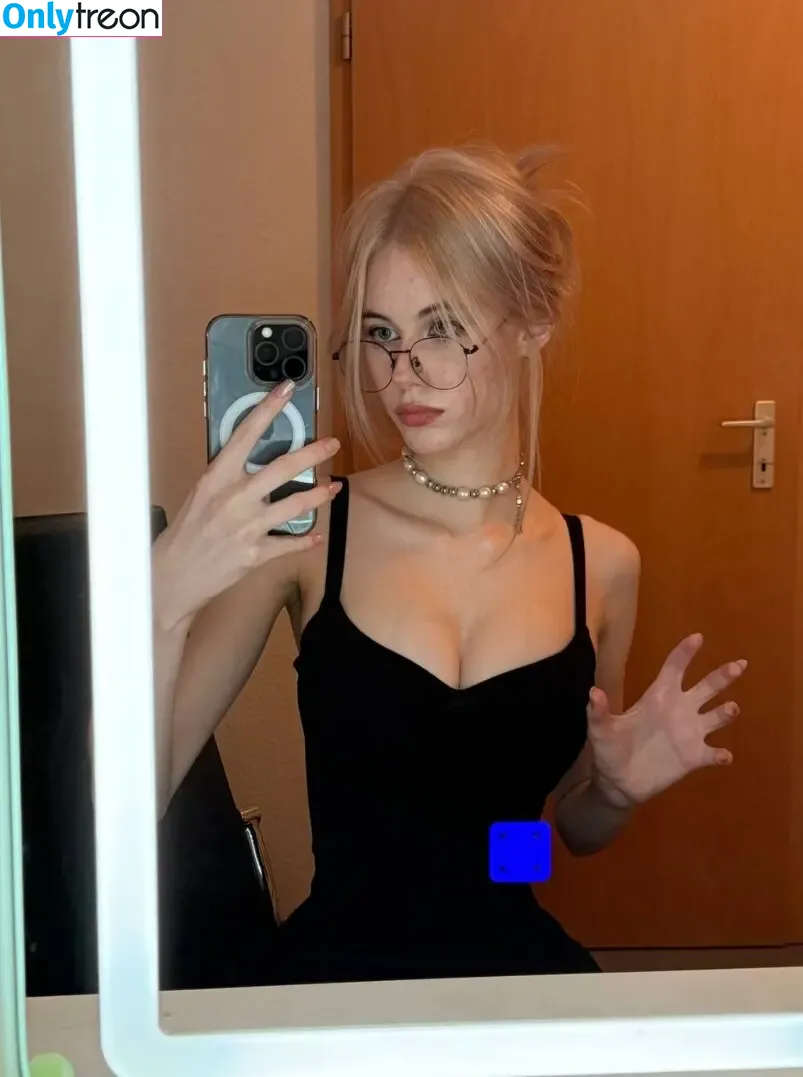 hefxtom nude photo #0215 (hefxtom)