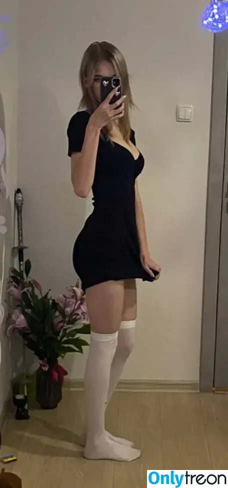 hefxtom nude photo #0224 (hefxtom)