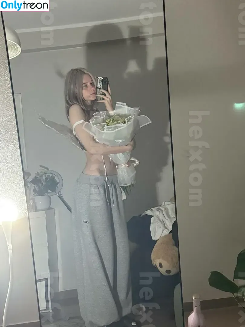 hefxtom nude photo #0231 (hefxtom)