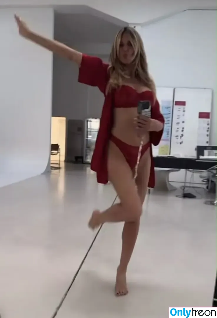 Heidi Klum nude photo #5190 (heidiklum)