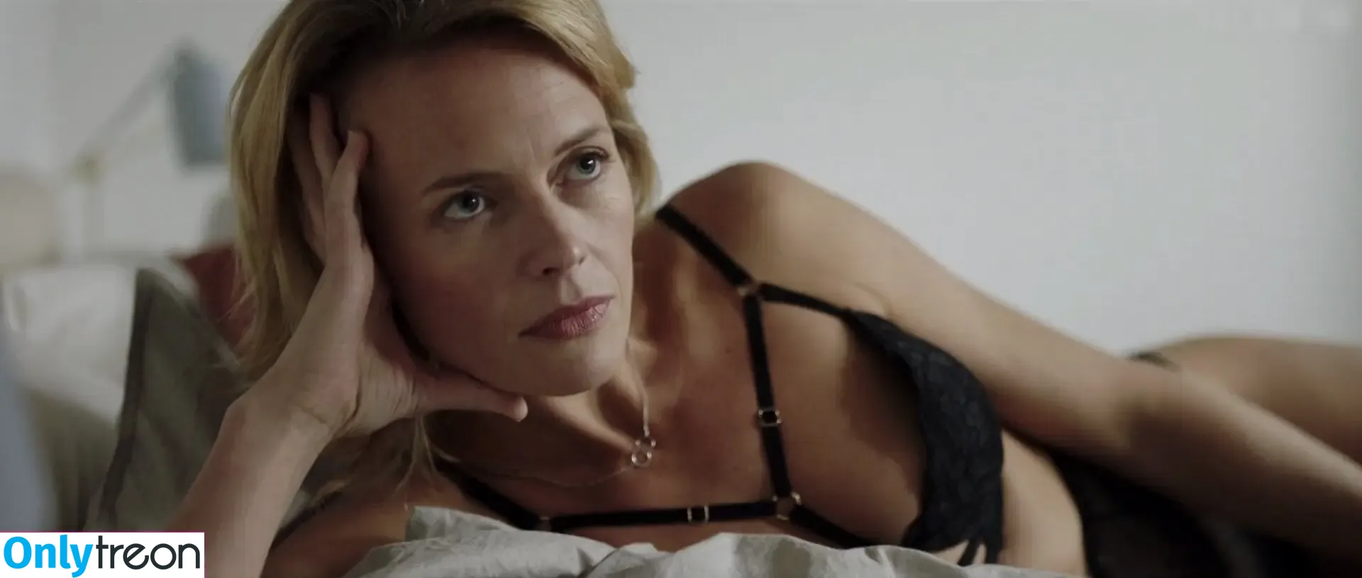 Heiße Serien - Scharfes aus TV und Film nude photo #0336 (Heiße Serien - Scharfes aus TV und Film)