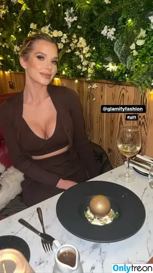Helen Flanagan / helen_flanagan / hjgflanagan nude photo #0203