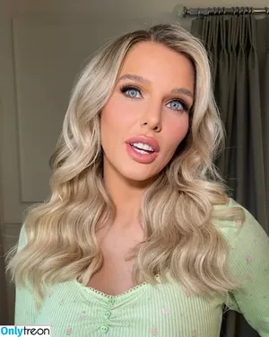 Helen Flanagan / helen_flanagan / hjgflanagan nude photo #0302