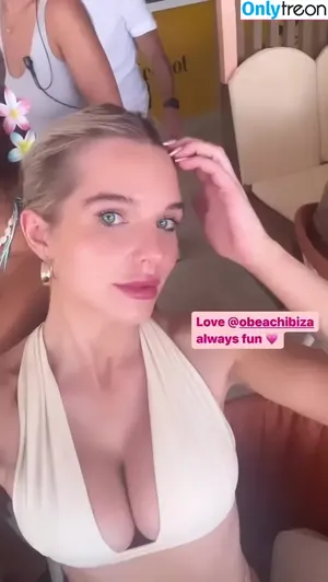 Helen Flanagan / helen_flanagan / hjgflanagan nude photo #0558