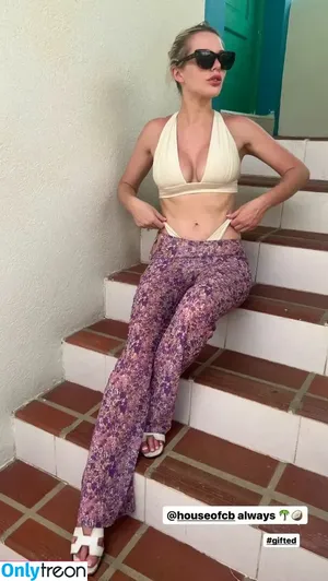 Helen Flanagan / helen_flanagan / hjgflanagan nude photo #0587