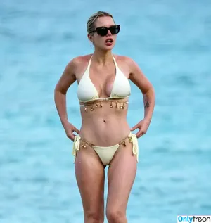 Helen Flanagan / helen_flanagan / hjgflanagan nude photo #0594