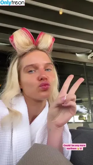 Helen Flanagan / helen_flanagan / hjgflanagan nude photo #0691