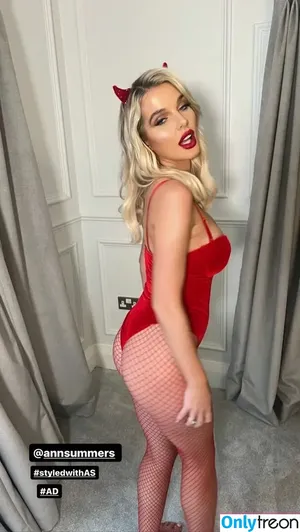 Helen Flanagan / helen_flanagan / hjgflanagan nude photo #0697