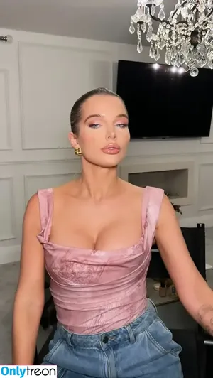 Helen Flanagan / helen_flanagan / hjgflanagan nude photo #0710