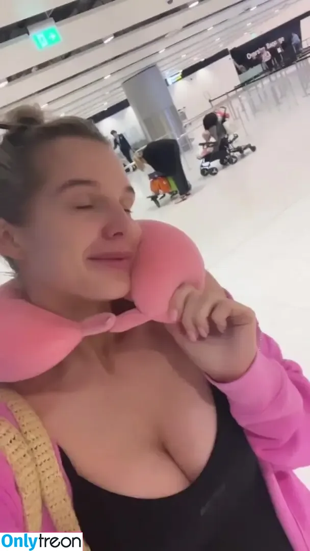 Helen Flanagan nude photo #0441 (helen_flanagan / hjgflanagan)