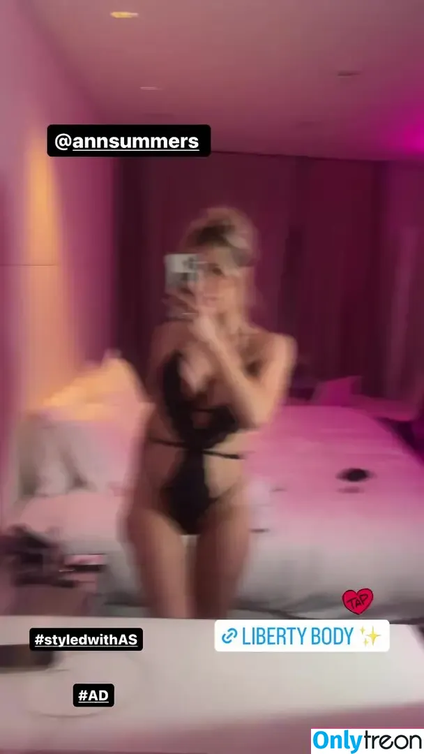 Helen Flanagan nude photo #0820 (helen_flanagan / hjgflanagan)