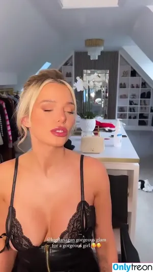 Helen Flanagan / helen_flanagan / hjgflanagan nude photo #1000