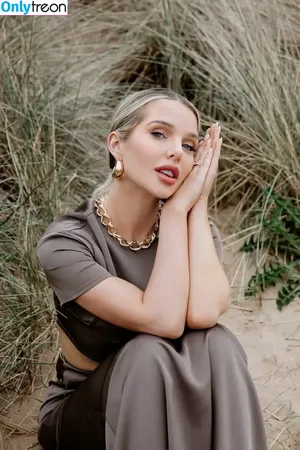 Helen Flanagan / helen_flanagan / hjgflanagan nude photo #1021