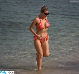 Helen Flanagan / helen_flanagan / hjgflanagan nude photo #1034