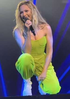 Helene Fischer / helenefischer nude photo #0061