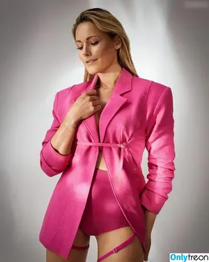 Helene Fischer / helenefischer nude photo #0651