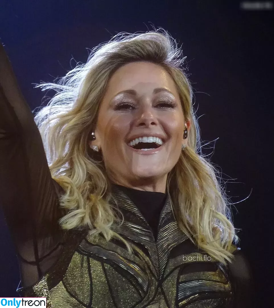 Helene Fischer nude photo #0216 (helenefischer)