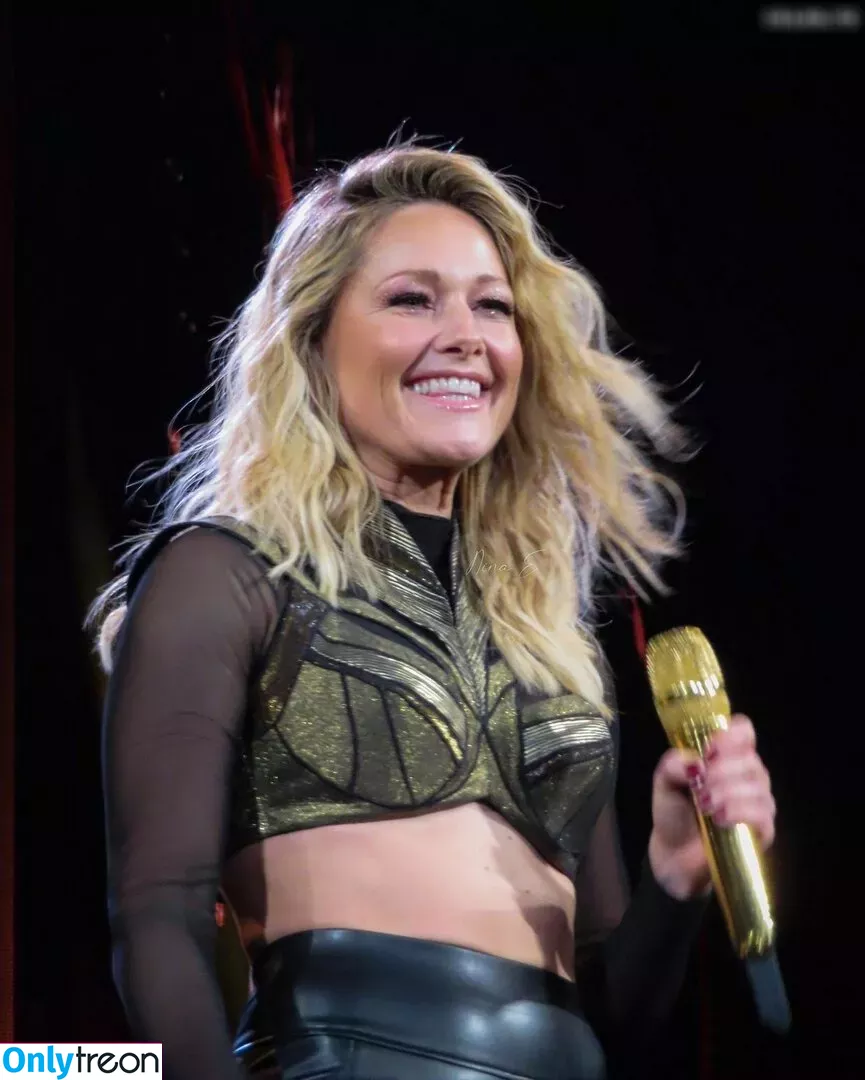 Helene Fischer nude photo #0222 (helenefischer)