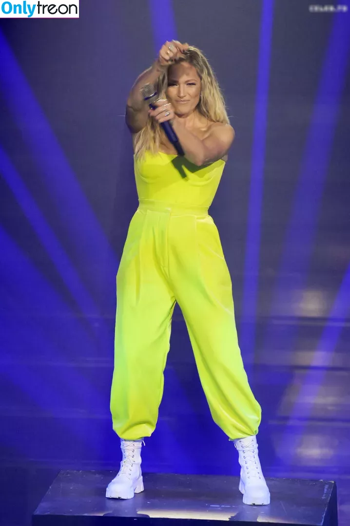 Helene Fischer nude photo #0270 (helenefischer)