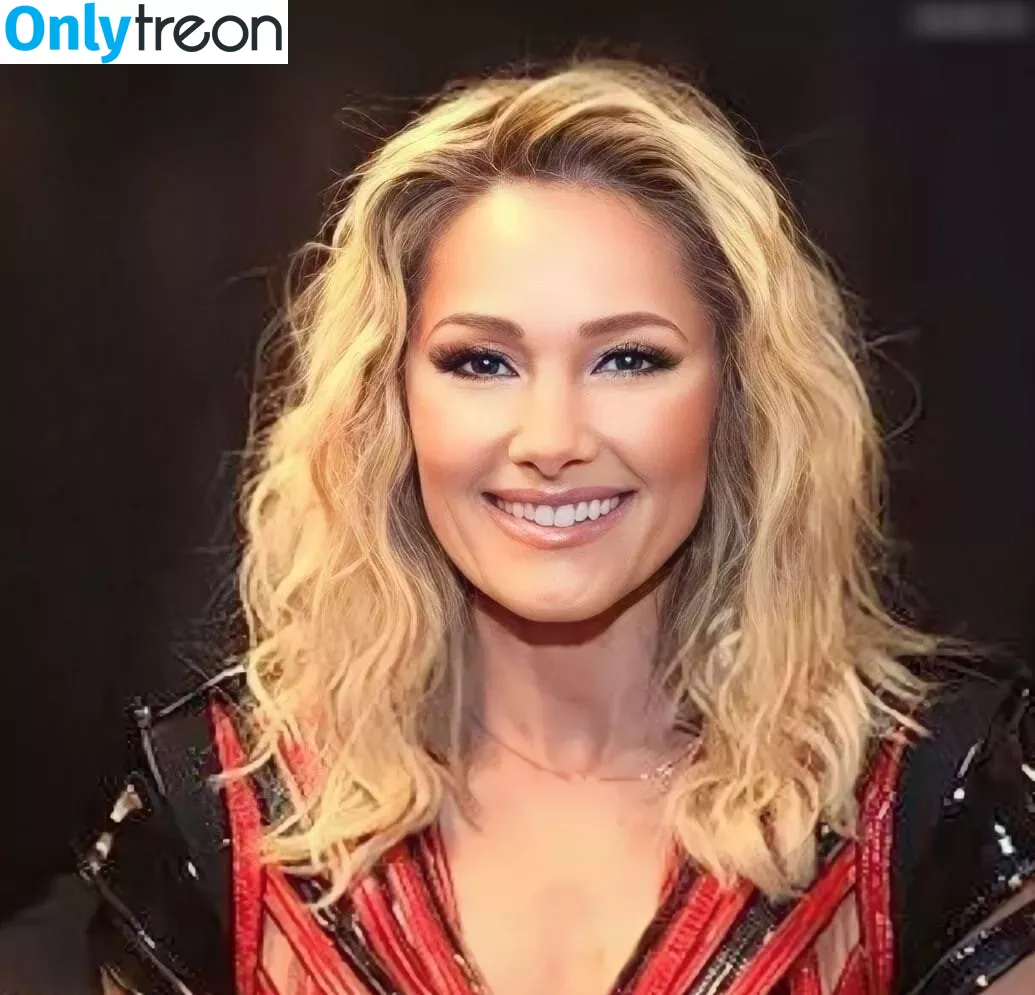Helene Fischer nude photo #0283 (helenefischer)
