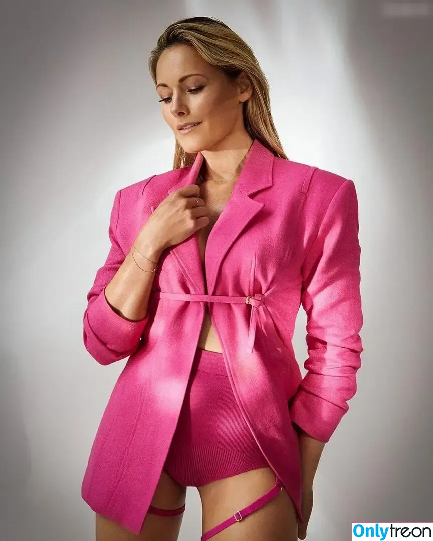 Helene Fischer nude photo #0651 (helenefischer)