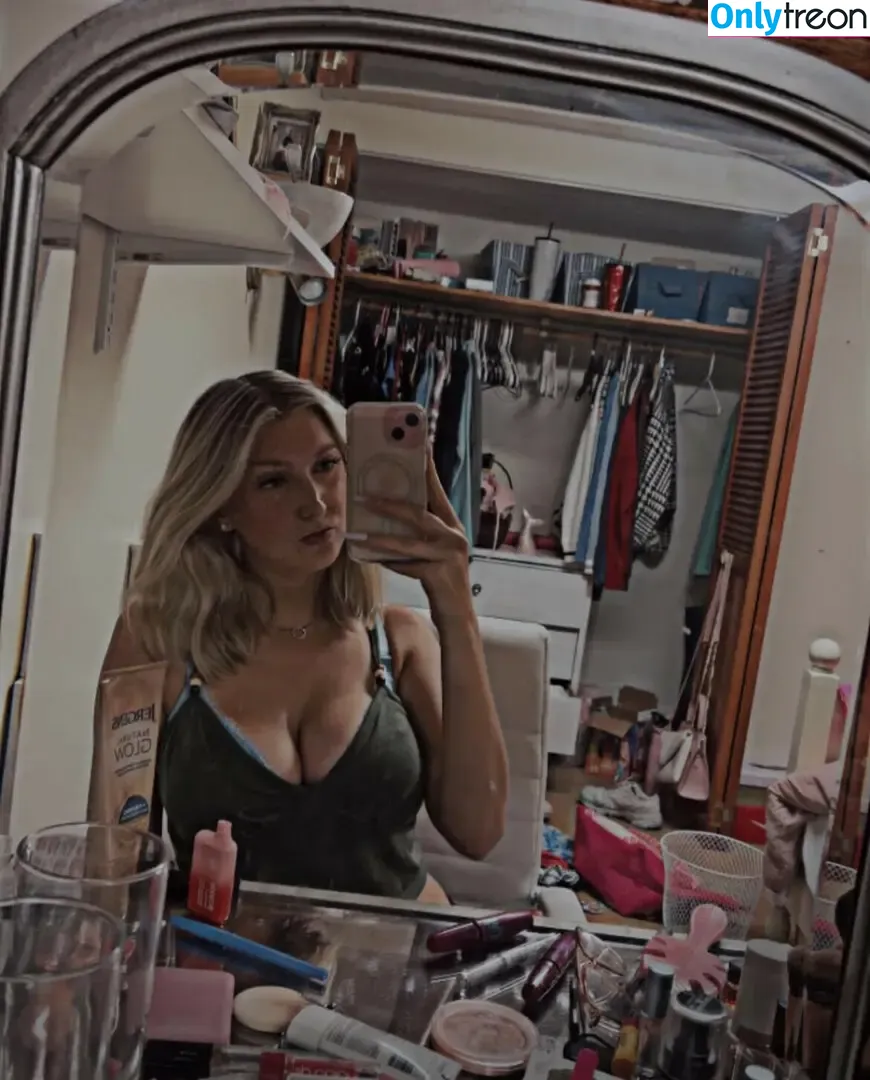 Helene Garren nude photo #0009 (blondieh12 / blondieh123 / helenegarren_12)