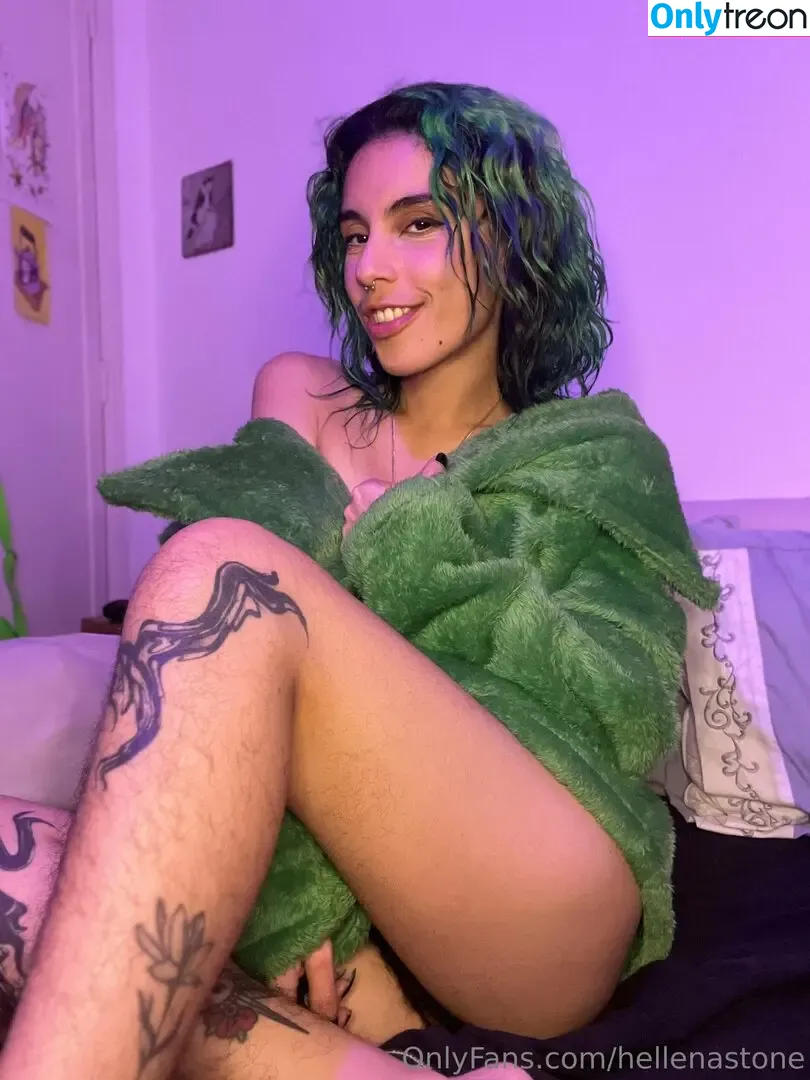 Hellenastone nude photo #0044 (Hellena / hellenastoned)