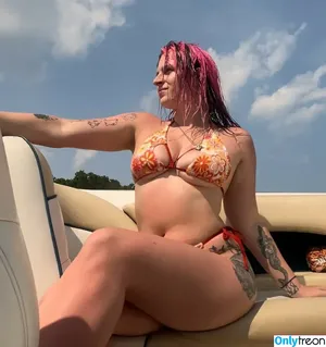 Hellllcat / Deidra nude photo #0001