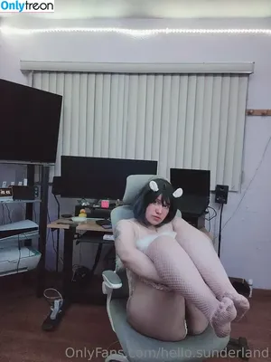  nude photo #0007