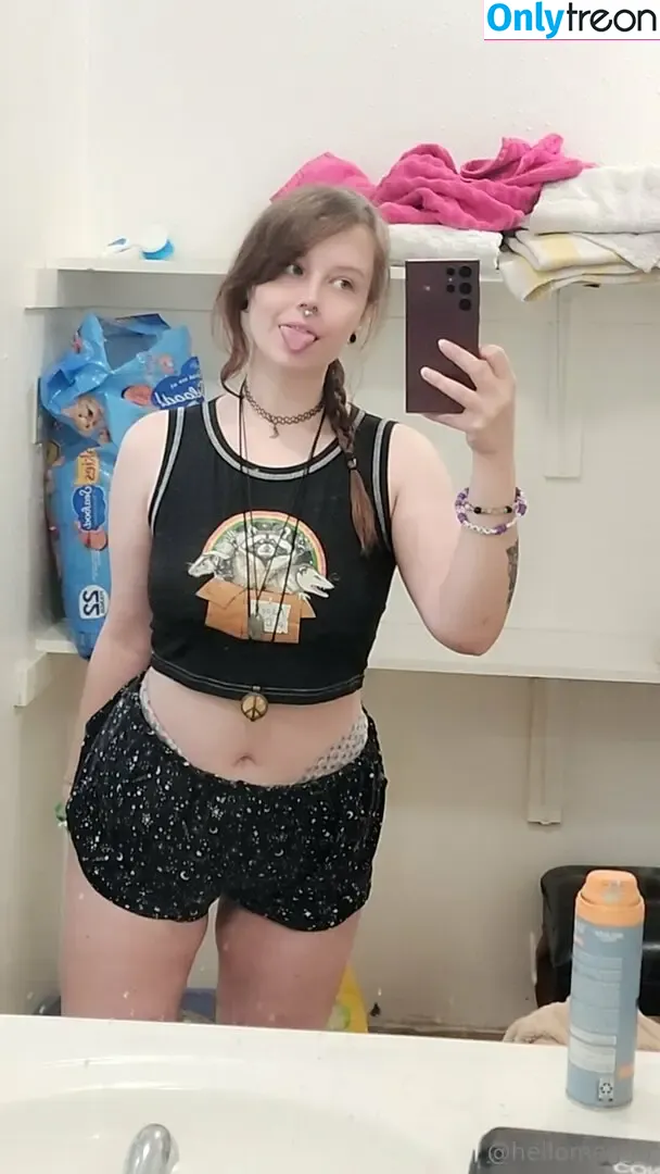 hellomeggo nude photo #0102 (hellomeggo)
