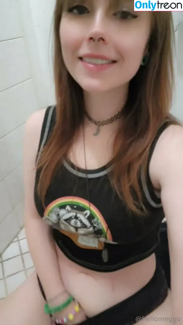hellomeggo nude photo #0114 (hellomeggo)