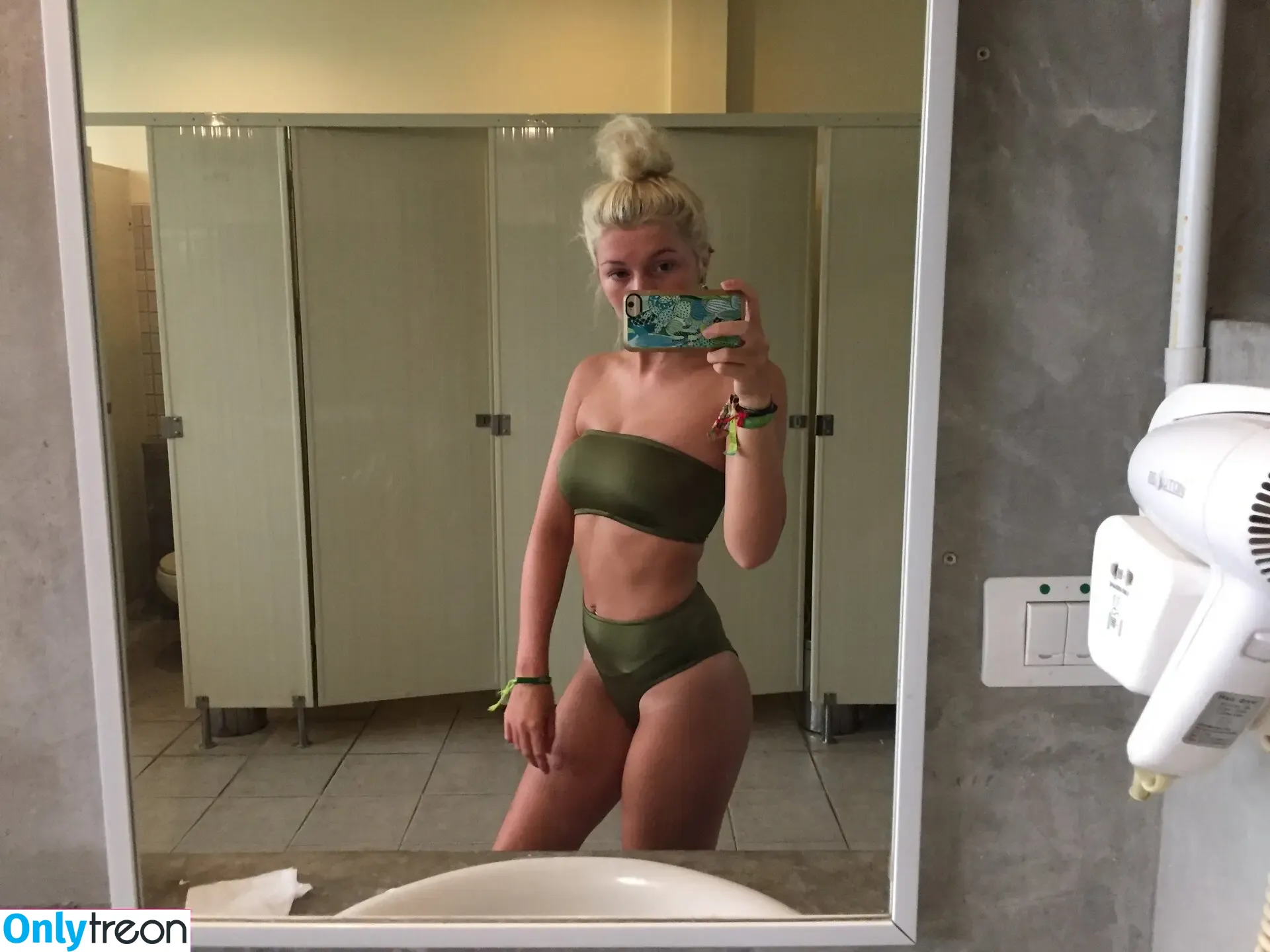 hempresskc nude photo #0399 (Kaya corbridge / kayacorbridge / kelizabethc)