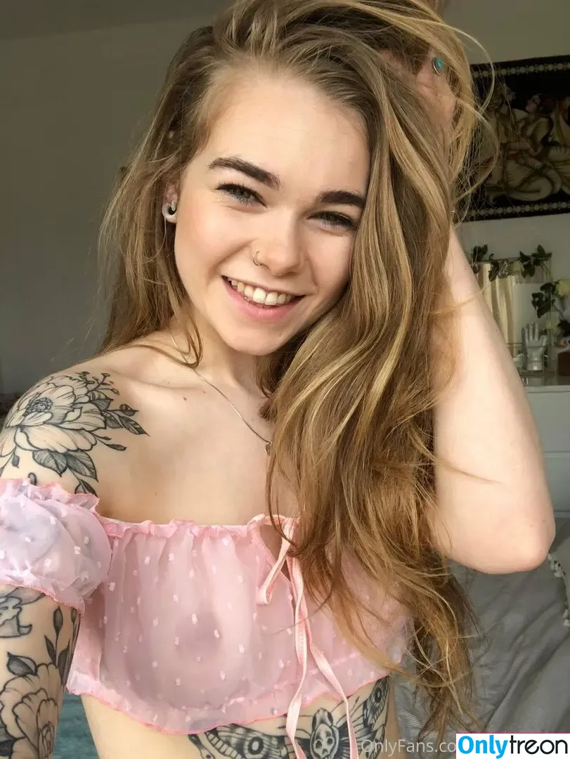 hempresskc nude photo #1618 (Kaya corbridge / kayacorbridge / kelizabethc)