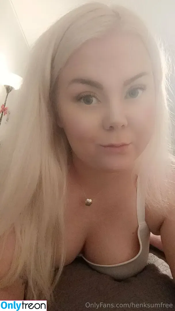 henksumfree nude photo #0034 (hannahfromtheblock)