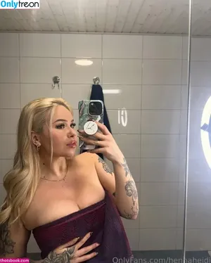 hennaheidi / finnish streamer nude photo #0017