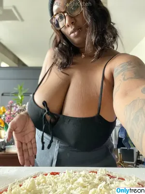 hentaitiddiesnchillz / tiddy2chainz nude photo #0049