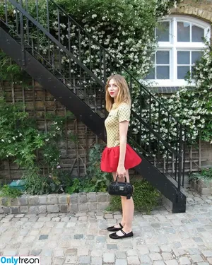 Hermione Corfield / hermionecorfield nude photo #0020