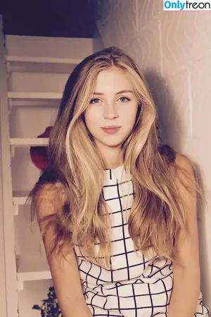 Hermione Corfield / hermionecorfield nude photo #0032