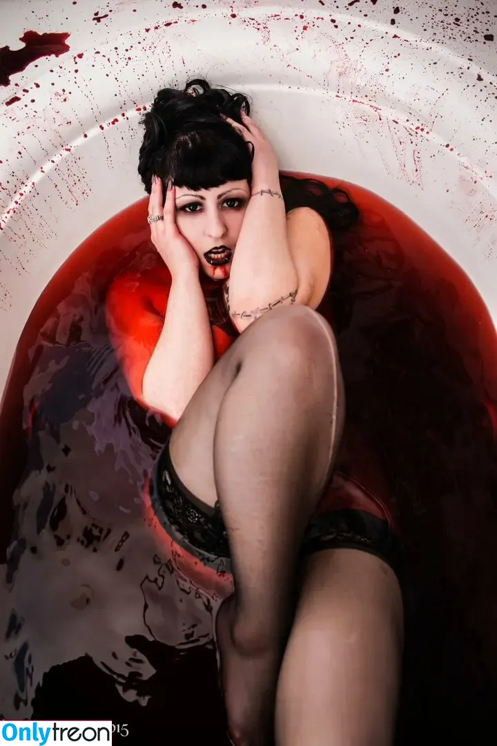 Hexhypoxia nude photo #0010 (Hexhypoxia)