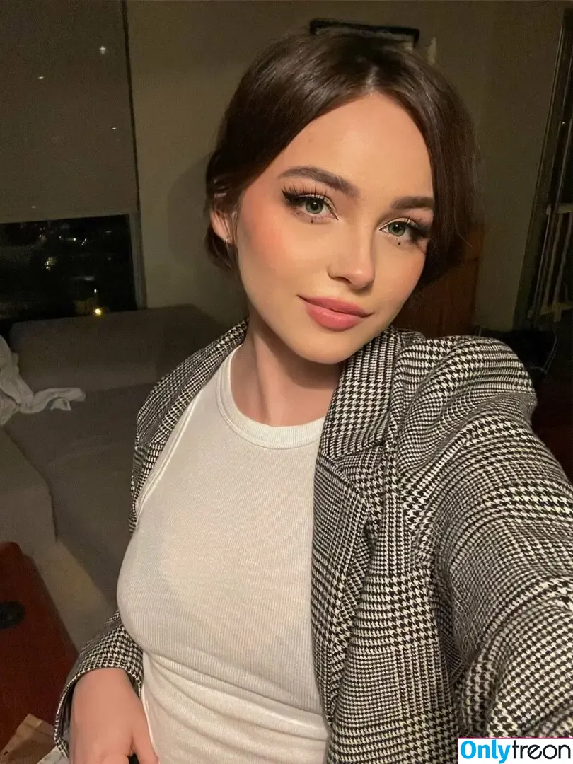 heybillierae nude photo #0012 (bsherrill78xx)